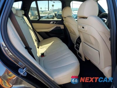 Zdjęcie 11 z 13 samochodu: 2021 BMW X5 SDRIVE 40I VIN:5UXCR4C05M9H66508 - miniatura