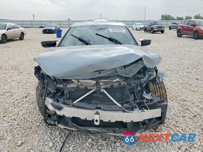 Piąte zdjęcie samochodu w środku: 2024 BMW M240XI VIN:3MW53CM06R8E51782 - miniatura