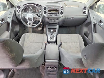 Zdjęcie 8 z 14 samochodu: 2013 VOLKSWAGEN TIGUAN S VIN:WVGAV3AX6DW592005 - miniatura
