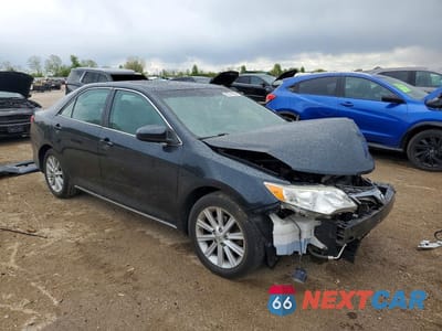 Czwarte zdjęcie samochodu z boku: 2013 TOYOTA CAMRY XLE VIN:4T4BF1FK4DR336854 - miniatura