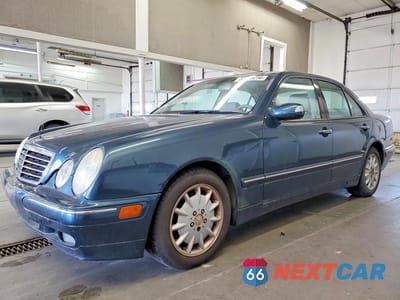 2001 MERCEDES-BENZ E 320 WDBJF65J11B204866 - główne zdjęcie licytacji z USA - miniatura