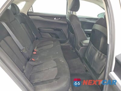 Zdjęcie 10 z 13 samochodu: 2023 KIA K5 LXS VIN:5XXG14J25PG196805 - miniatura