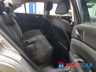 Zdjęcie 10 z 12 samochodu: 2010 SUZUKI KIZASHI SE VIN:JS2RE9A3XA6101251 - miniatura