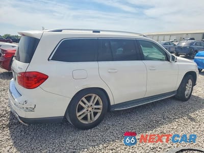 Trzecie zdjęcie samochodu z tyłu: 2014 MERCEDES-BENZ GL 450 4MATIC VIN:4JGDF7CE6EA418351 - miniatura