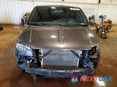 Piąte zdjęcie samochodu w środku: 2017 DODGE GRAND CARAVAN SE VIN:2C4RDGBG0HR602624 - miniatura