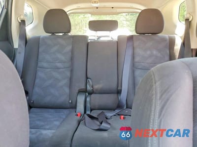 Zdjęcie 10 z 13 samochodu: 2016 NISSAN ROGUE SV VIN:KNMAT2MTXGP612042 - miniatura