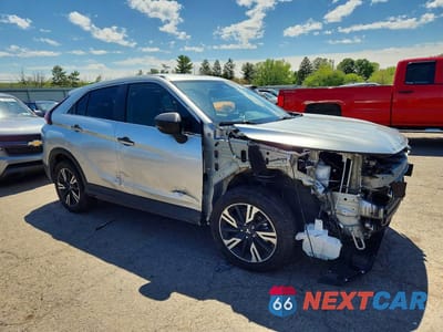 Czwarte zdjęcie samochodu z boku: 2023 MITSUBISHI ECLIPSE CROSS SE VIN:JA4ATWAA3PZ020877 - miniatura