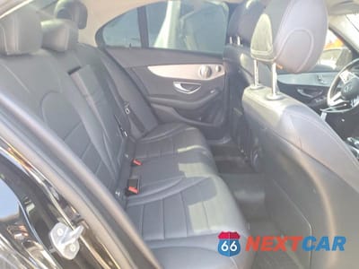 Zdjęcie 10 z 13 samochodu: 2019 MERCEDES-BENZ C 300 4MATIC VIN:55SWF8EB1KU297042 - miniatura