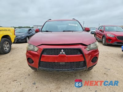 Piąte zdjęcie samochodu w środku: 2012 MITSUBISHI OUTLANDER VIN:JA4AS2AW8CU028276 - miniatura