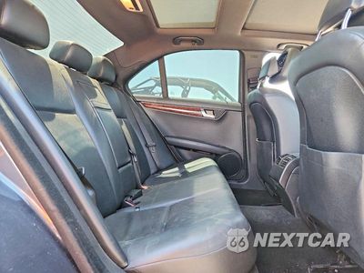 Zdjęcie 10 z 12 samochodu: 2010 MERCEDES-BENZ C-CLASS C300 4MATIC VIN:WDDGF8BB5AF415085 - miniatura