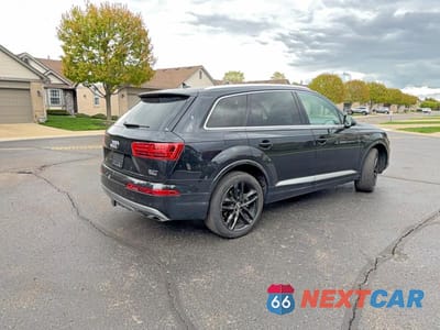 Czwarte zdjęcie samochodu z boku: 2018 AUDI Q7 PRESTIGE VIN:WA1VAAF75JD021802 - miniatura