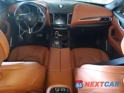 Zdjęcie 8 z 12 samochodu: 2018 MASERATI LEVANTE LUXURY VIN:ZN661XUL9JX295966 - miniatura