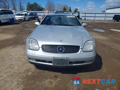 Piąte zdjęcie samochodu w środku: 1999 MERCEDES-BENZ SLK 230 KOMPRESSOR VIN:WDBKK47F4XF098069 - miniatura