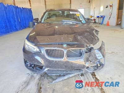 Piąte zdjęcie samochodu w środku: 2014 BMW 228 I VIN:WBA1F5C50EVV99044 - miniatura