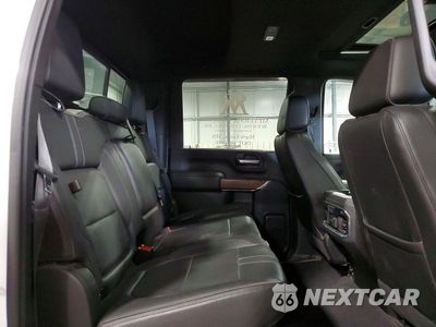 Zdjęcie 10 z 12 samochodu: 2021 CHEVROLET SILVERADO K3500 HIGH COUNTRY VIN:1GC4YVEY5MF162828 - miniatura