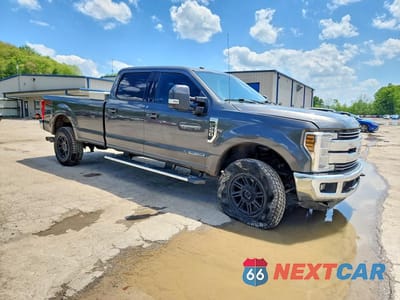 Czwarte zdjęcie samochodu z boku: 2018 FORD F250 SUPER DUTY VIN:1FT7W2BT2JEB88816 - miniatura
