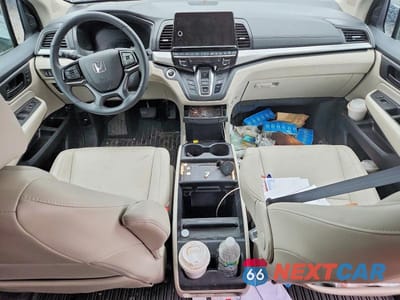 Zdjęcie 8 z 13 samochodu: 2025 HONDA ODYSSEY EXL VIN:5FNRL6H64SB032707 - miniatura