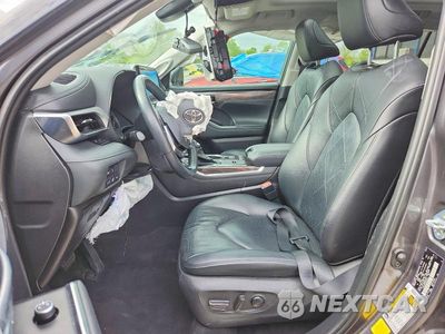 Zdjęcie 7 z 13 samochodu: 2021 TOYOTA HIGHLANDER PLATINUM VIN:5TDFZRAH7MS070736 - miniatura