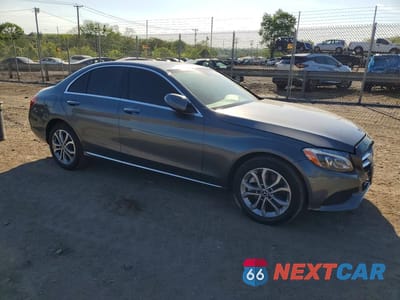 Czwarte zdjęcie samochodu z boku: 2018 MERCEDES-BENZ C 300 4MATIC VIN:WDDWF4KB6JR311451 - miniatura