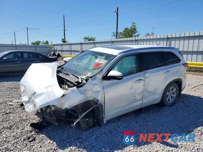 2016 TOYOTA HIGHLANDER XLE 5TDJKRFH6GS331544 - główne zdjęcie licytacji z USA - miniatura