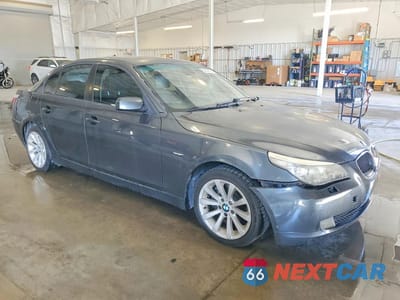 Czwarte zdjęcie samochodu z boku: 2008 BMW 528 XI VIN:WBANV13548CZ60000 - miniatura