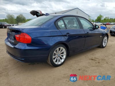 Trzecie zdjęcie samochodu z tyłu: 2011 BMW 328 XI VIN:WBAPK7C50BF195703 - miniatura
