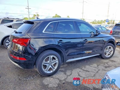 Trzecie zdjęcie samochodu z tyłu: 2019 AUDI Q5 PREMIUM VIN:WA1ANAFY8K2106934 - miniatura