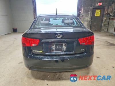 Zdjęcie 6 z 12 samochodu: 2012 KIA FORTE EX VIN:KNAFU4A24C5472096 - miniatura