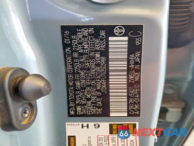 Zdjęcie 12 z 12 samochodu: 2016 TOYOTA PRIUS FOUR TOURING VIN:JTDKARFU7G3503988 - miniatura