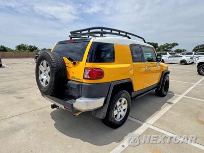 Czwarte zdjęcie samochodu z boku: 2007 TOYOTA FJ CRUISER BASE VIN:JTEBU11FX70045071 - miniatura