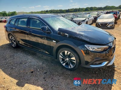 Czwarte zdjęcie samochodu z boku: 2018 BUICK REGAL TOURX ESSENCE VIN:W04GV8SX1J1153226 - miniatura
