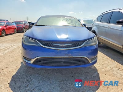 Piąte zdjęcie samochodu w środku: 2016 CHRYSLER 200 LIMITED VIN:1C3CCCAB5GN107598 - miniatura