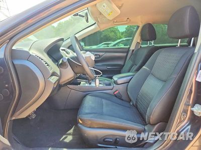 Zdjęcie 7 z 12 samochodu: 2018 NISSAN ALTIMA VIN:1N4AL3AP1JC296161 - miniatura