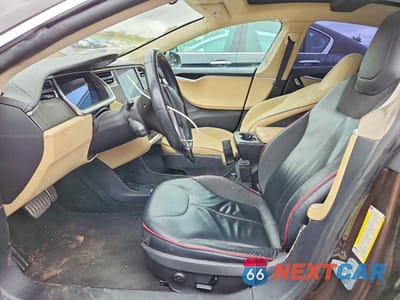Zdjęcie 7 z 12 samochodu: 2012 TESLA MODEL S VIN:5YJSA1DP9CFP02696 - miniatura