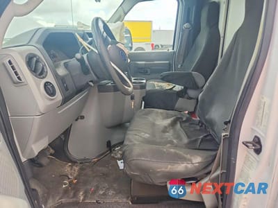 Zdjęcie 7 z 13 samochodu: 2016 FORD E350 BOX TRUCK VIN:1FDWE3FL3GDC24022 - miniatura