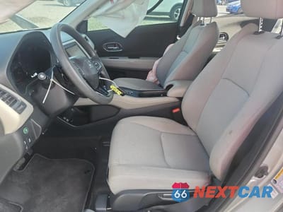 Zdjęcie 7 z 13 samochodu: 2021 HONDA HR-V EX VIN:3CZRU5H51MM703628 - miniatura