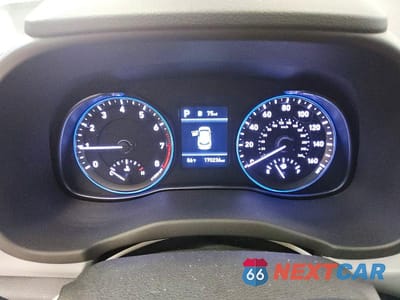 Zdjęcie 9 z 13 samochodu: 2019 HYUNDAI KONA SE VIN:KM8K12AA5KU234733 - miniatura