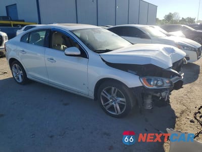 Czwarte zdjęcie samochodu z boku: 2015 VOLVO S60 PREMIER VIN:YV1612TB2F1306923 - miniatura