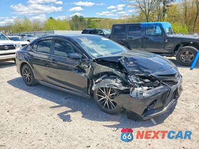 Czwarte zdjęcie samochodu z boku: 2024 TOYOTA CAMRY SE VIN:4T1G11BK7RU116281 - miniatura