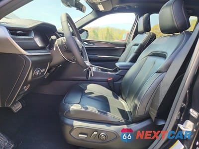 Zdjęcie 7 z 13 samochodu: 2025 JEEP GRAND CHEROKEE LIMITED VIN:1C4RJHBG9SC360107 - miniatura