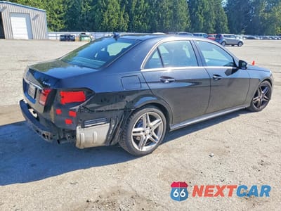 Trzecie zdjęcie samochodu z tyłu: 2014 MERCEDES-BENZ E 350 4MATIC VIN:WDDHF8JB2EA835962 - miniatura