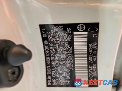 Zdjęcie 12 z 12 samochodu: 2014 TOYOTA PRIUS V TWO VIN:JTDZN3EU1E3354637 - miniatura