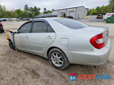 Drugie zdjęcie samochodu z przodu: 2002 TOYOTA CAMRY LE VIN:4T1BE32K62U099859 - miniatura