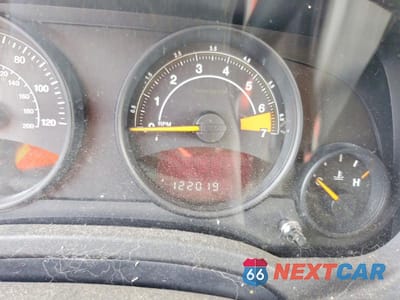 Zdjęcie 9 z 13 samochodu: 2016 JEEP PATRIOT LATITUDE VIN:1C4NJPFA9GD640318 - miniatura
