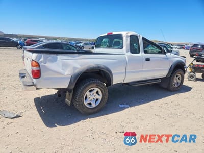 Trzecie zdjęcie samochodu z tyłu: 2004 TOYOTA TACOMA XTRACAB VIN:5TEWN72N54Z317730 - miniatura