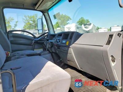 Zdjęcie 11 z 13 samochodu: 2016 ISUZU NQR REFRIGERATED BOX TRUCK VIN:JALE5W166G7900074 - miniatura