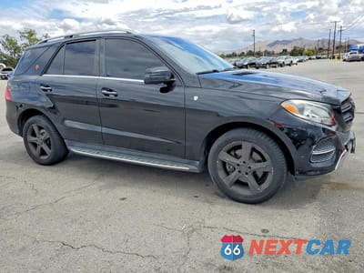 Czwarte zdjęcie samochodu z boku: 2017 MERCEDES-BENZ GLE 350 VIN:4JGDA5JB6HA937478 - miniatura