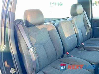 Zdjęcie 6 z 10 samochodu: 2006 GMC SIERRA K2500 HEAVY DUTY VIN:1GTHK24U86E141478 - miniatura