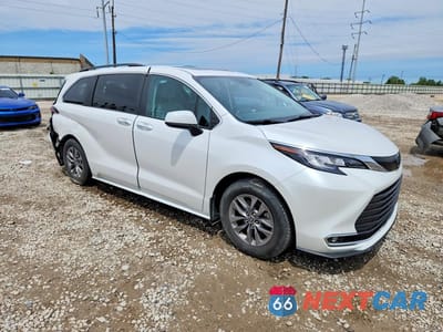 Czwarte zdjęcie samochodu z boku: 2023 TOYOTA SIENNA XLE VIN:5TDJSKFC4PS094774 - miniatura