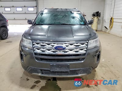 Piąte zdjęcie samochodu w środku: 2019 FORD EXPLORER XLT VIN:1FM5K8D88KGB48658 - miniatura